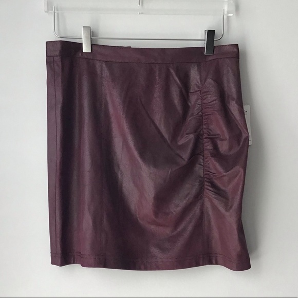 FREE PEOPLE rumi ruched mini skirt✨ - Picture 5 of 7